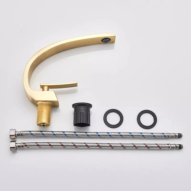 Torneira de Lavabo Misturador Monocomando Silhueta Curva Contemporânea - Savelli