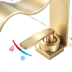 Torneira para Banheiro Misturador Monocomando Cascata Curva - Savelli