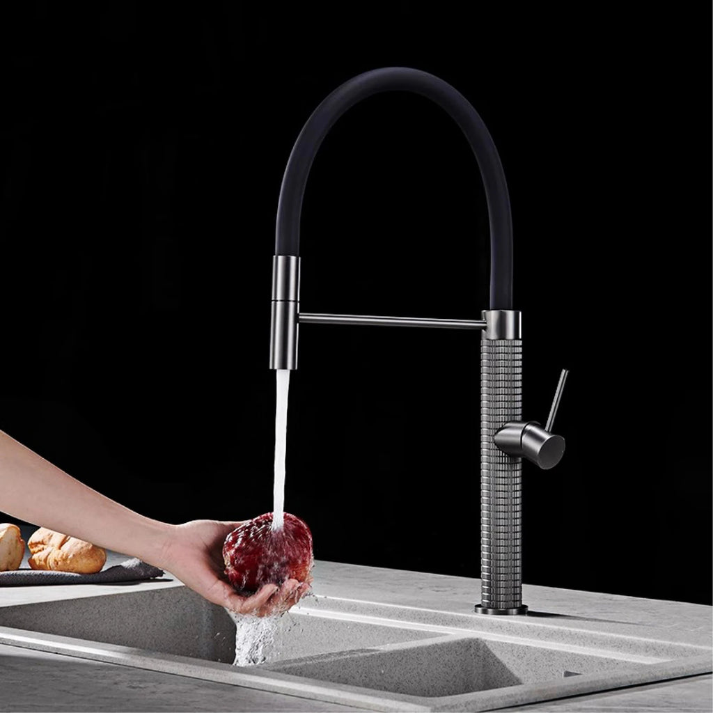Torneira de Cozinha Gourmet Monocomando Extensível em Latão Design Premium - Savelli