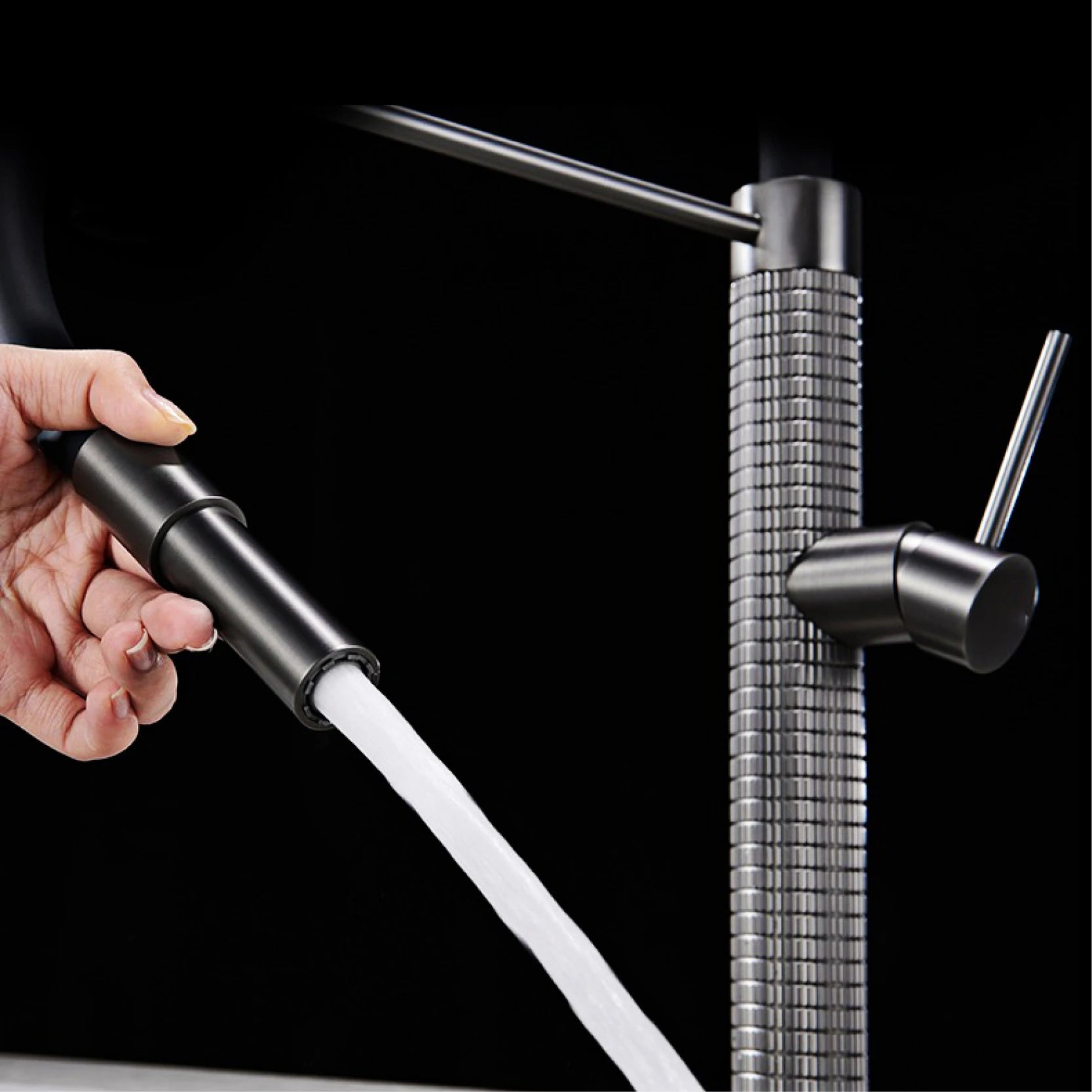 Torneira de Cozinha Gourmet Monocomando Extensível em Latão Design Premium - Savelli
